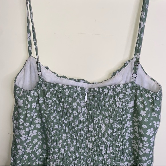 Princess Polly Size 4 Mint Green Shorts Romper With Smocked Stretchy Back - Picture 5 of 9